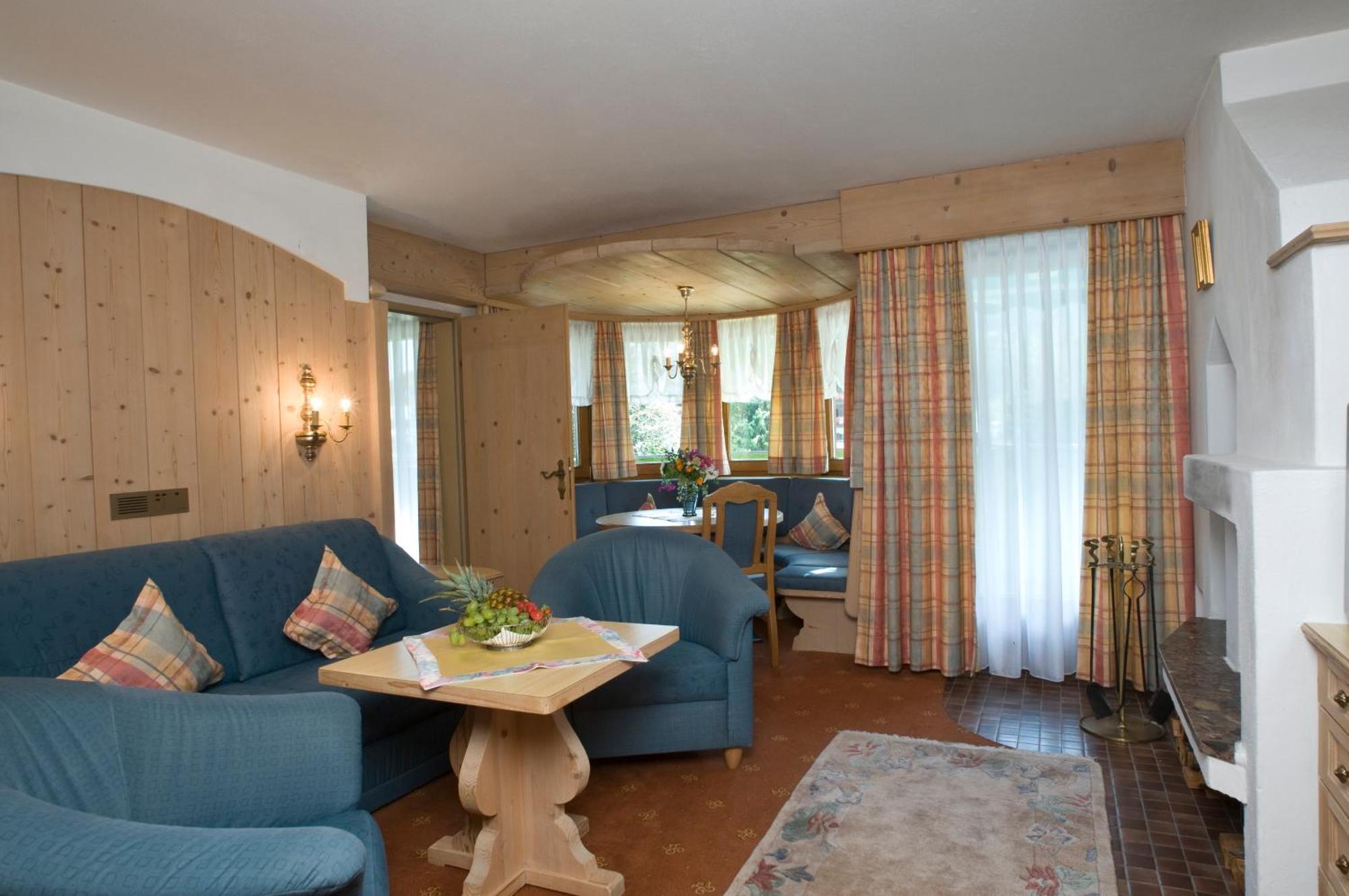 Alpenhotel Fernau นอยชติฟ อิม ชตูไปทัล ภายนอก รูปภาพ