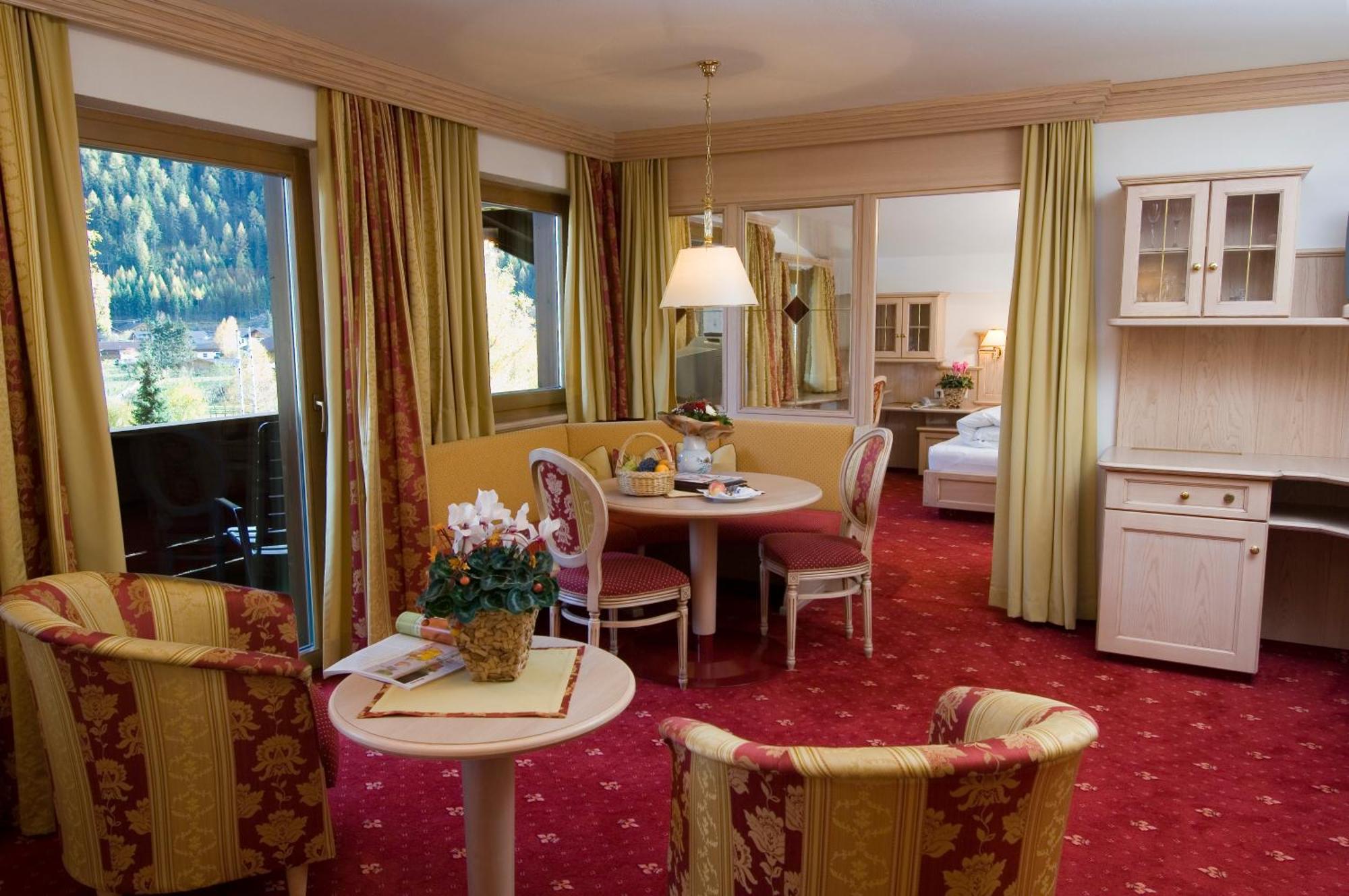 Alpenhotel Fernau นอยชติฟ อิม ชตูไปทัล ภายนอก รูปภาพ